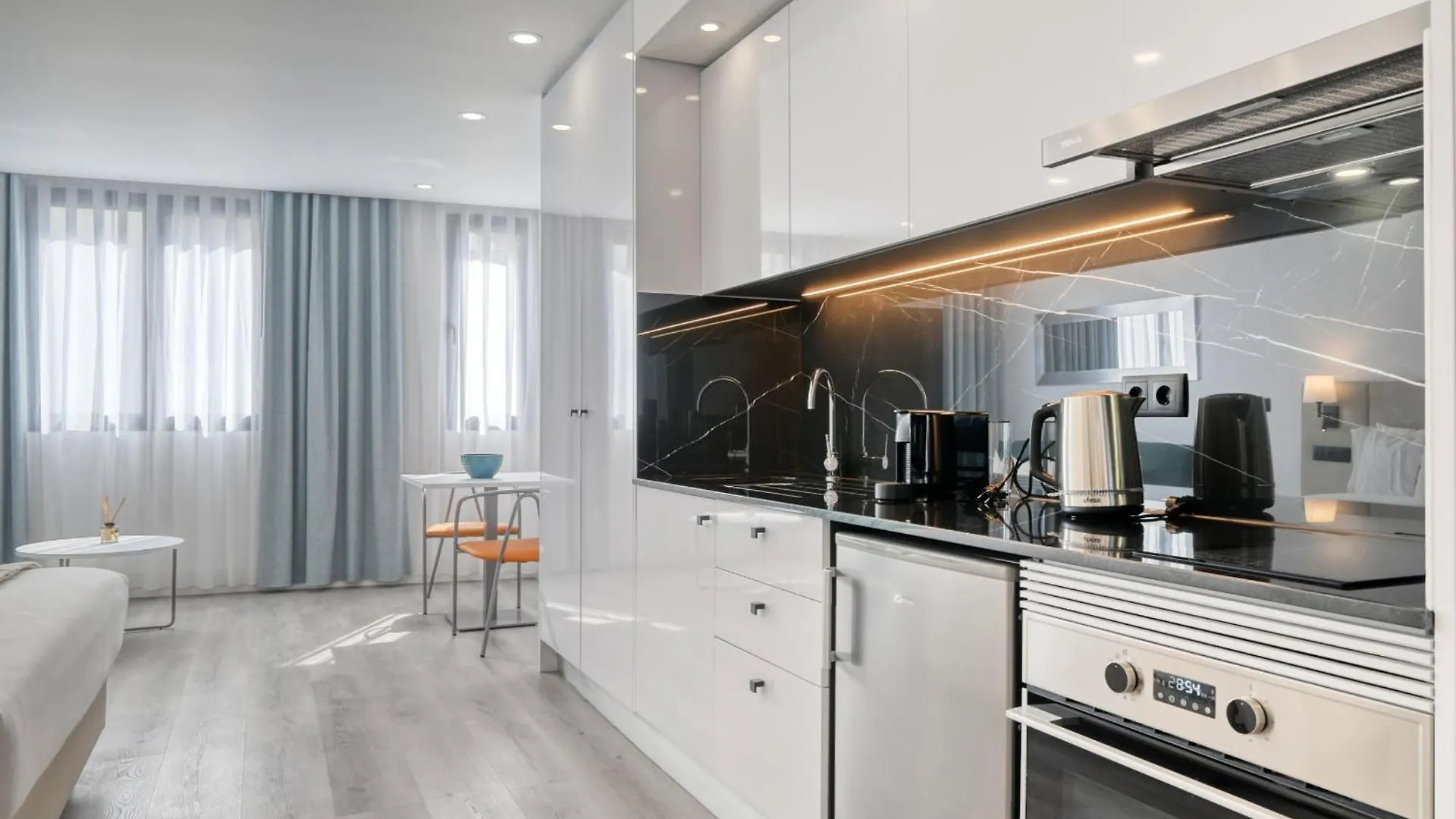 Bse15 Apartments 1B, A Home In Madeira Funchal  0*, Funchal (Madeira) Portugal