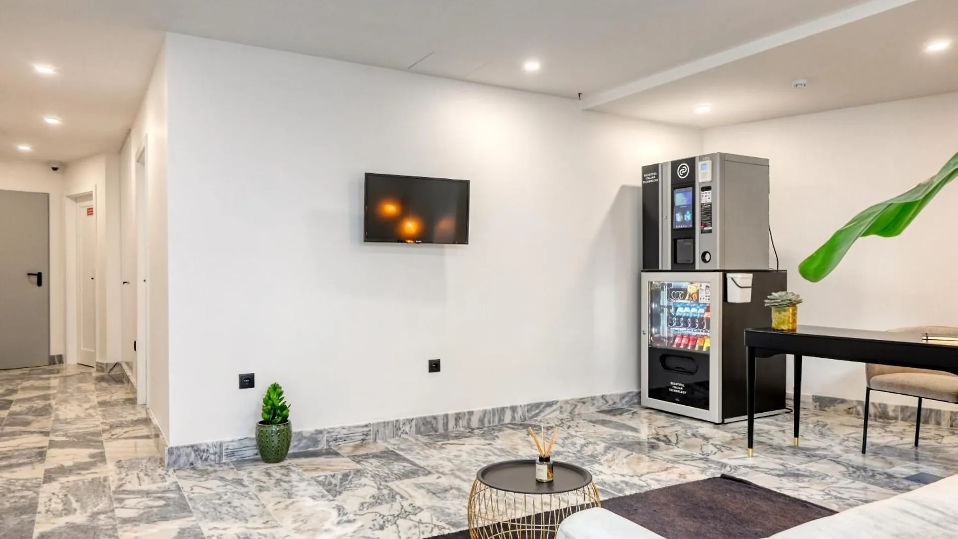 Bse15 Apartments 1B, A Home In Madeira Funchal  Portugal